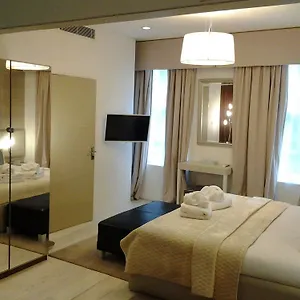 https://rez-apart-hotel.cambridgehotelsuk.com